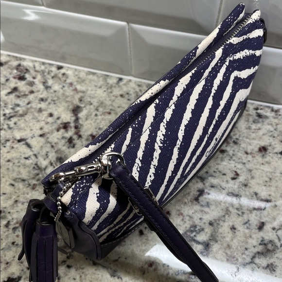 Coach Legacy Zebra Wristlet Clutch in Purple NWT - Picture 7 of 13